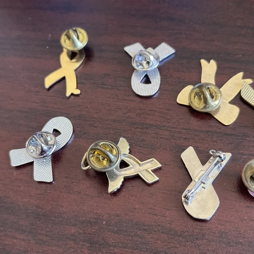 Lot Of 10 Breast Cancer Awareness Ribbons Lapel Hat Pins‎ B1